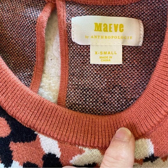 Anthropologie Maeve short sleeve sweater gets many compliments! - Picture 2 of 6